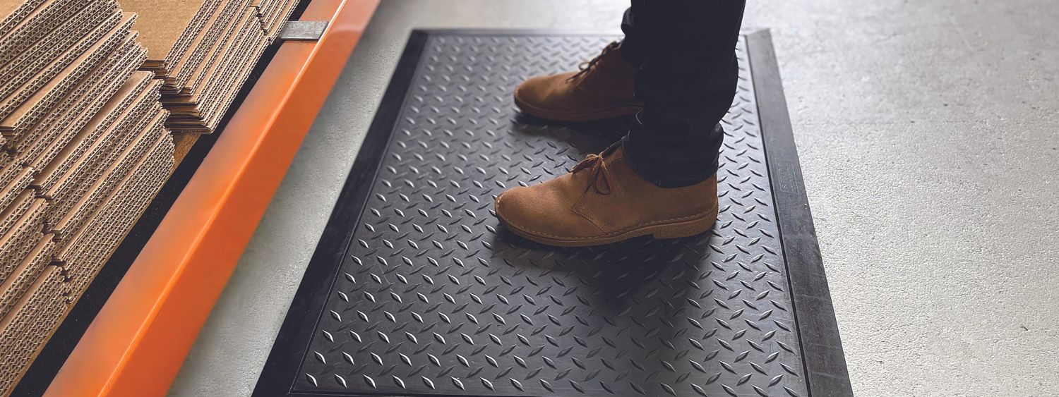 Image of anti-fatigue mat in warehouse