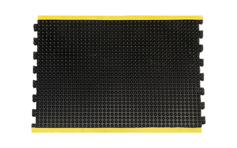 Middle interconnecting piece of the orthostand mat.