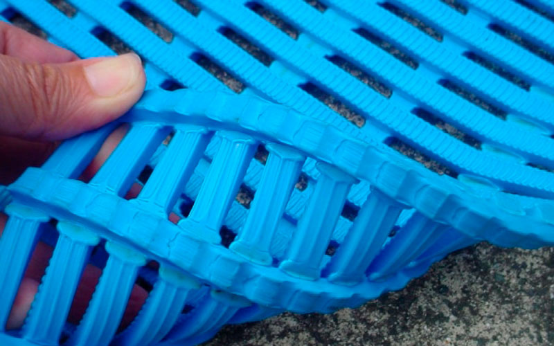 Backing image of Safety Grip Solid Matting in blue