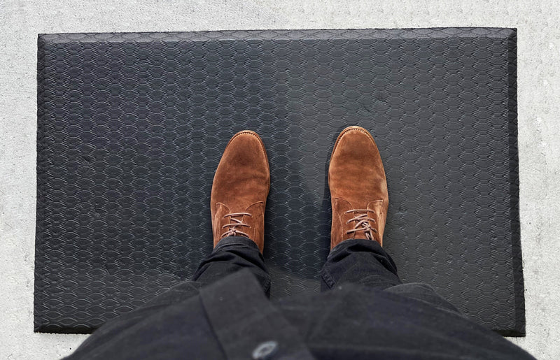 Insitu product image of black Comfort Max Mat in use